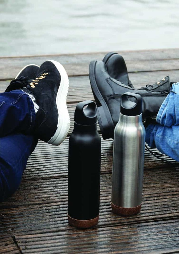 BUY DRINKWARE SET SILVER COLOR IN QATAR | HOME DELIVERY ON ALL ORDERS ALL OVER QATAR FROM BRANDSCAPE.SHOP