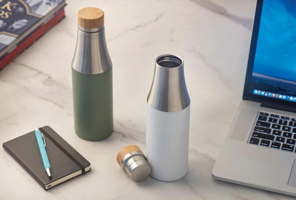 BUY INSULATED WATER BOTTLE GREY COLOR  IN QATAR | HOME DELIVERY ON ALL ORDERS ALL OVER QATAR FROM BRANDSCAPE.SHOP